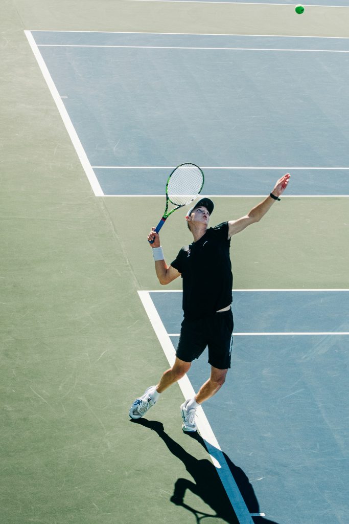 Tenis